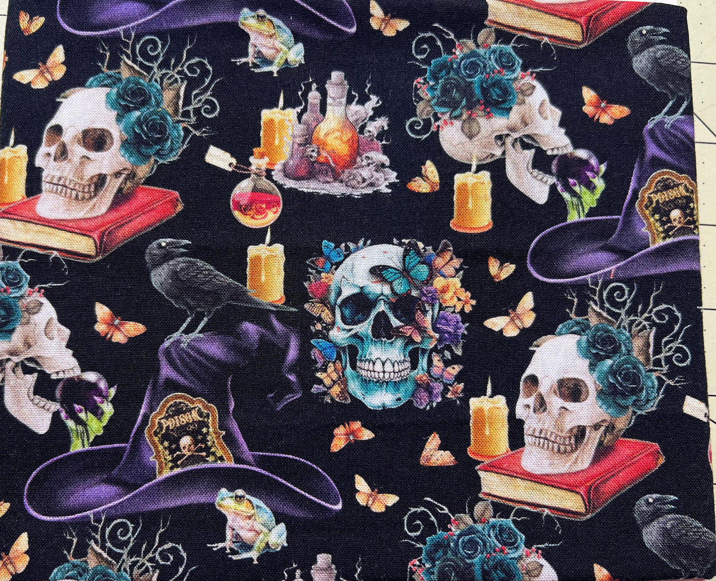 Spells, books, magic and Skulls